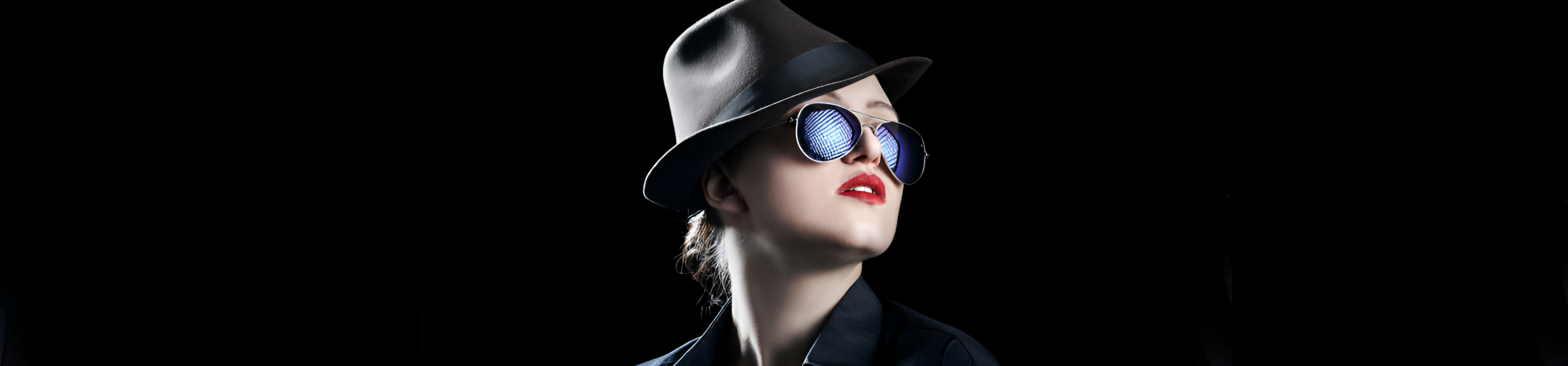 Female model wearing unisex sunglasses from Missandtrendy UK