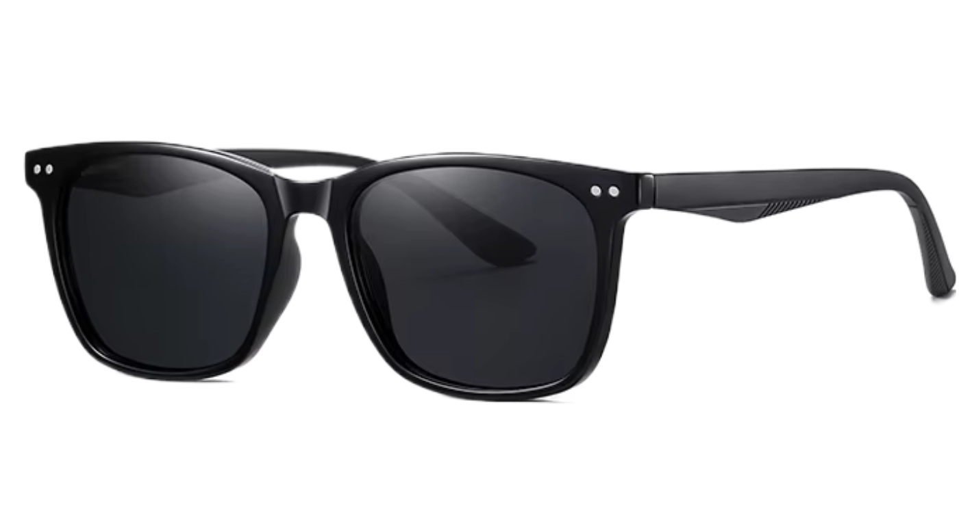Missandtrendy Bristol wayfarer sunglasses with black frame and black lens 90º side view.