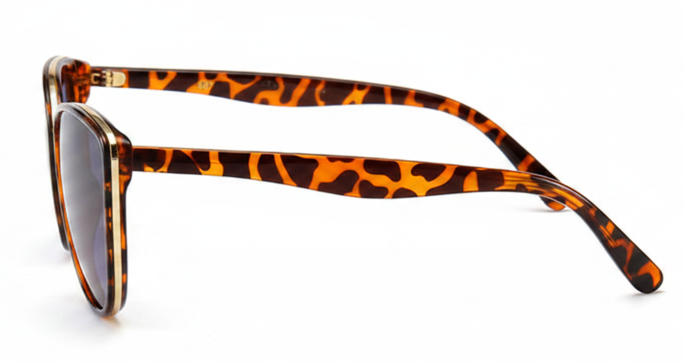 Cayenne Women's Polycarbonate Butterfly UV 400 Sunglasses with leopard frame and Grey gradient lens 90º view