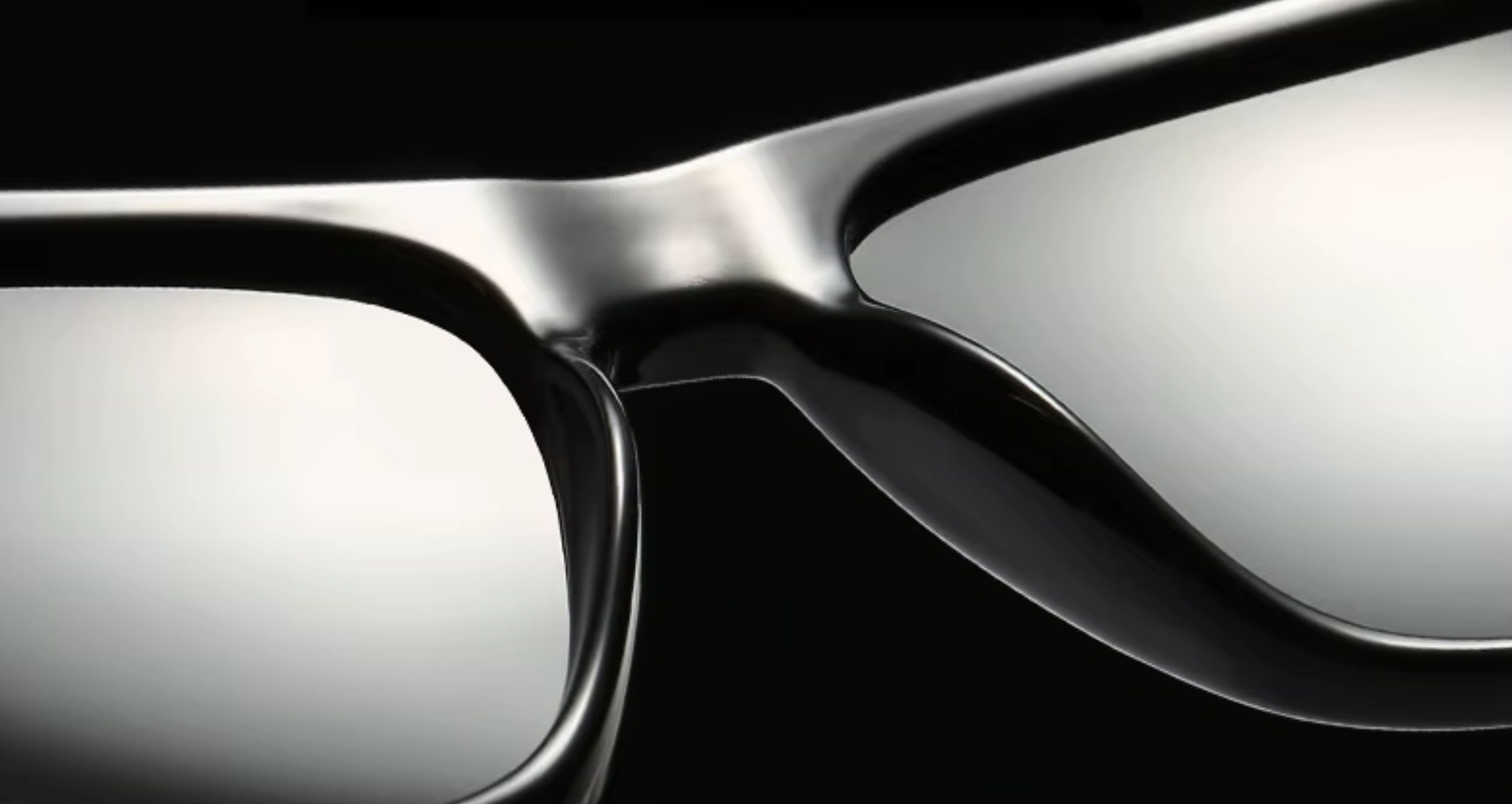 Missandtrendy Mayfair wayfarer saquare sunglasses with black frame and black feature 3
