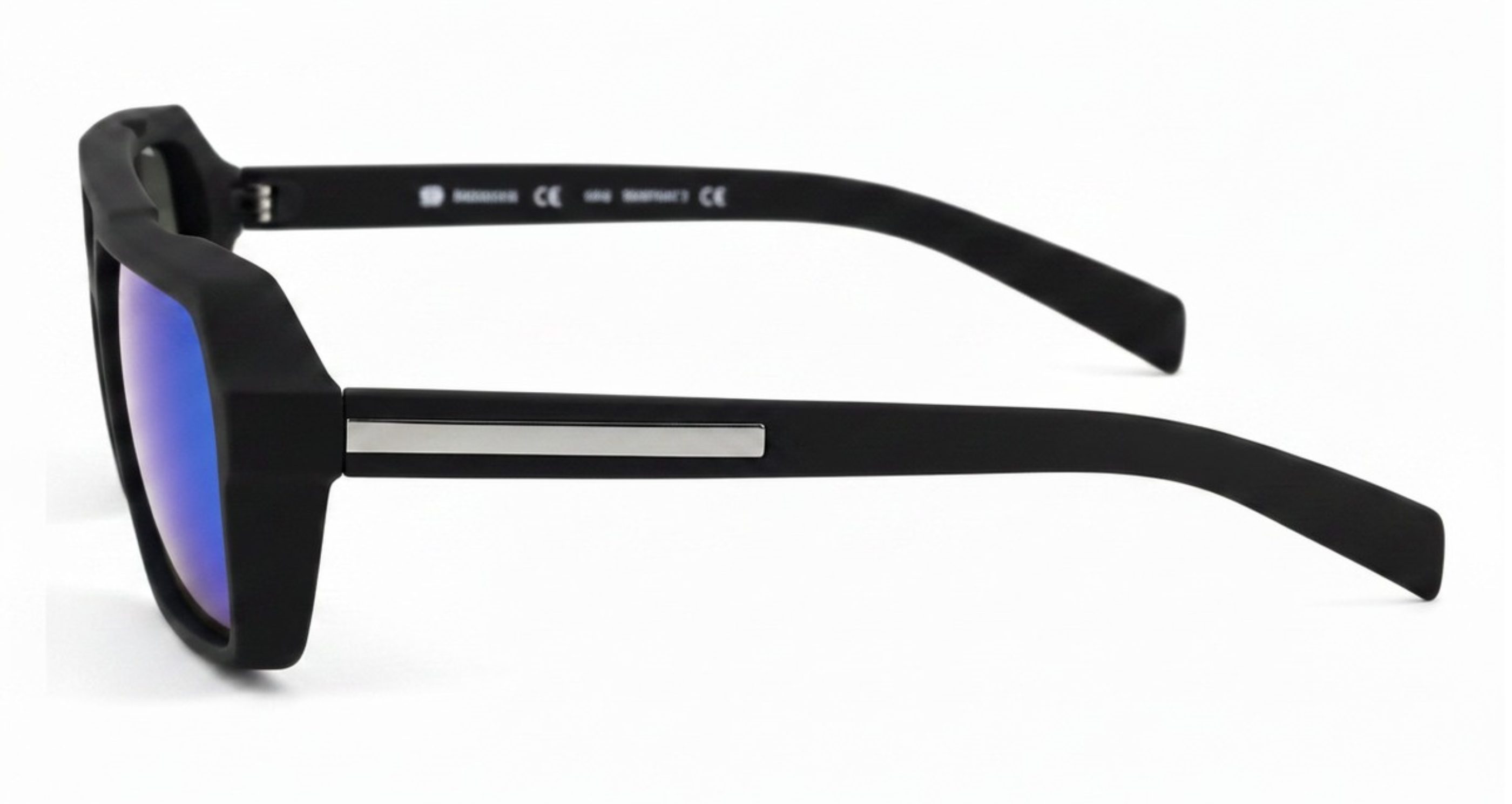 Eighties - Black square sunglasses with a silver metallic accent on the bridge and blue mirrored lenses, shown on a white background - Missandtrendy