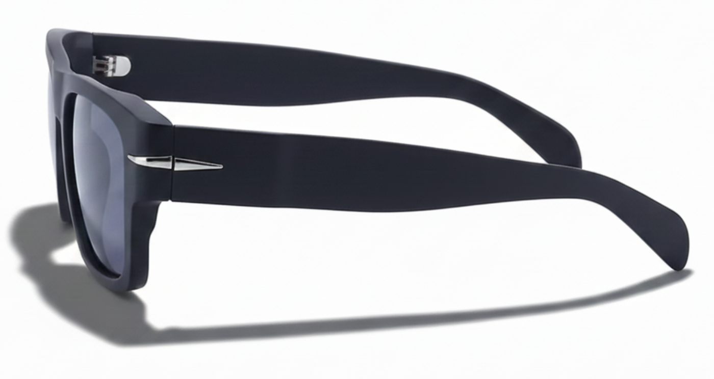 Lincoln wayfarer black frame and black lens UV polarised sunglasses Missandtrendy front 90º view